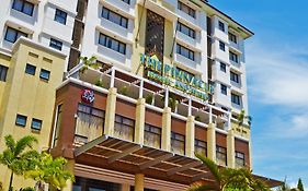 Pinnacle Hotel Davao
